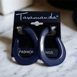 Taramanda acrylic earrings. NWT